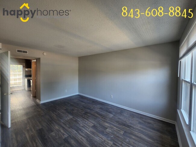 Foto del edificio - 2/1.5 townhouse in James Island off of Harbor View!