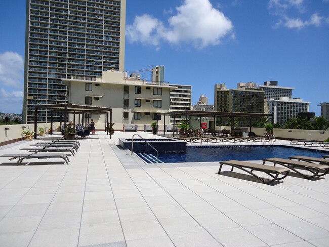 Foto del edificio - Aloha Lani 1 Bedroom, 1 Bath, 1 Covered Pa...