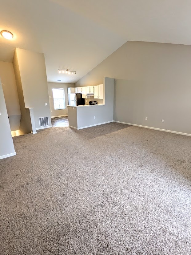 Clipper upper living room - Spinnaker Cove Apartments