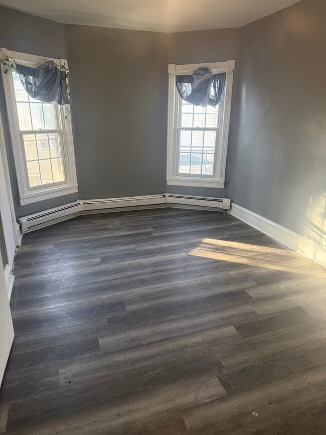 Photo - 1103 W State St Apartment