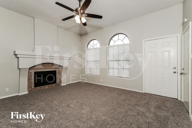 Foto del edificio - 5934 Burning Sunrise Dr