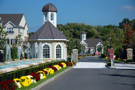 Building Photo - 100 Cambridge Dr