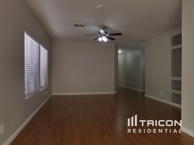 Foto del edificio - 22230 N 29th Dr
