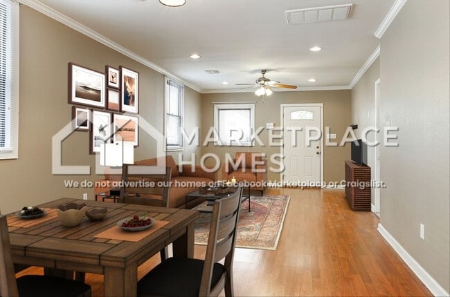 Building Photo - 2757 Lavender St