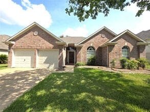 Building Photo - 9630 Green Valley Ln
