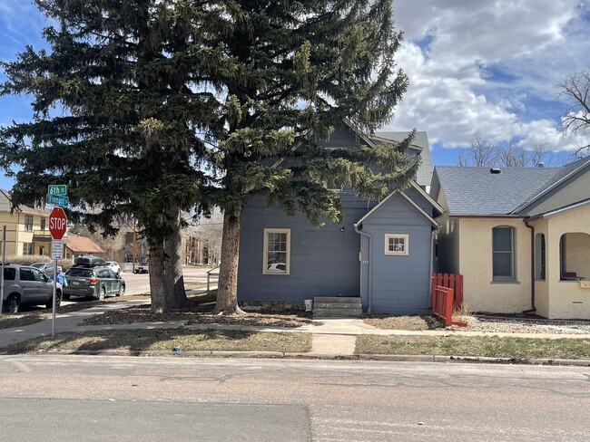 Building Photo - 171 N 6th St