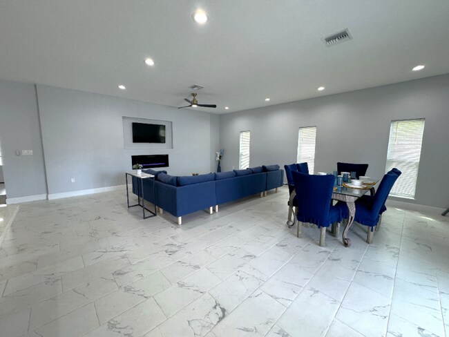 Foto del edificio - 302 Archimedes St