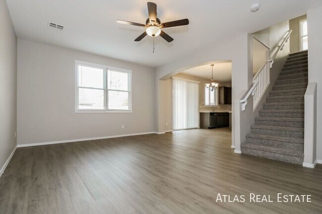 Building Photo - 18124 W Lundberg St