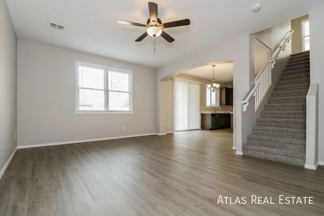 Foto del edificio - 18124 W Lundberg St