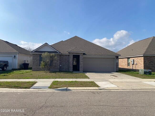 Foto del edificio - 15819 Olive Grv Dr