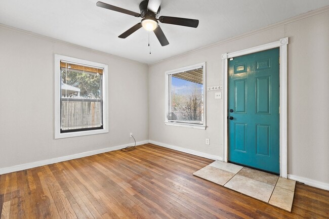 Foto del edificio - NOW AVAILABE 3 BED 1 BATH NEAR TEXAS TECH AND MEDICAL FIELD