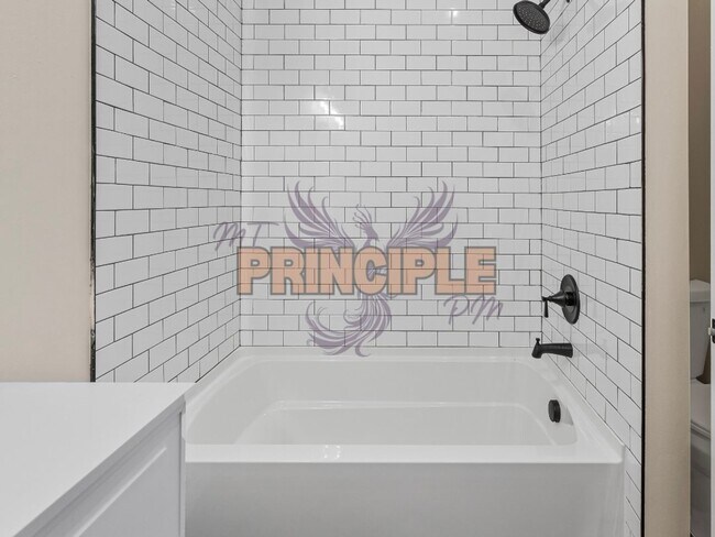 Foto del edificio - Park Street Tri-plex