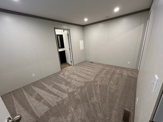 Foto del edificio - 28694 N Maple St