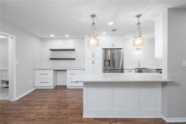Building Photo - 4211 Canyon Point Cir