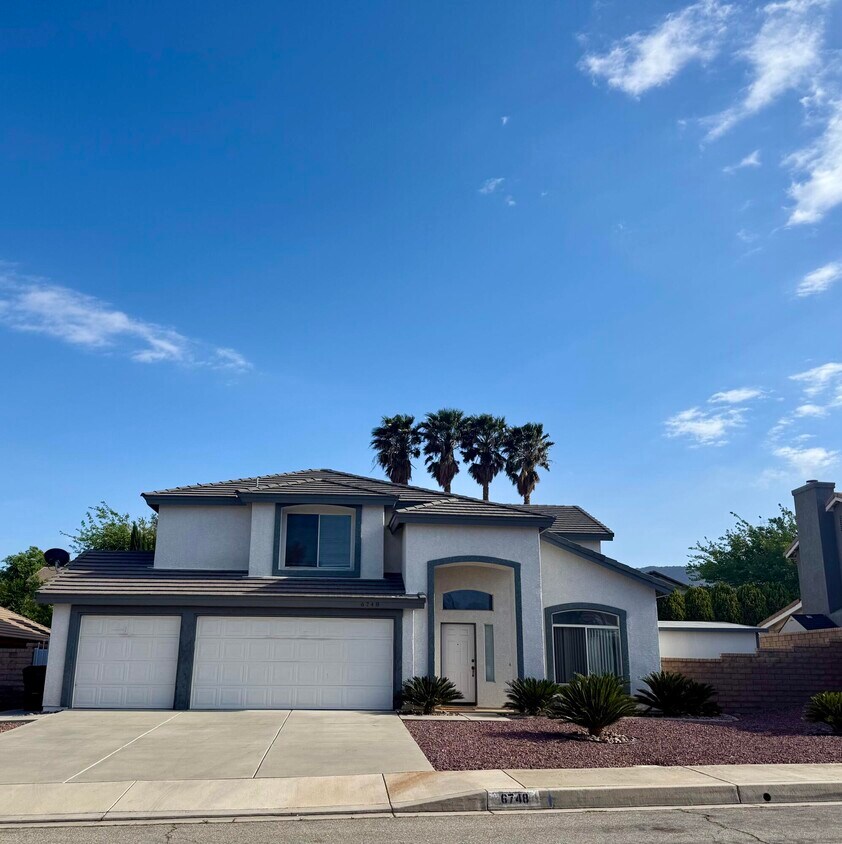 Foto principal - 6748 Avenue L10 Ave