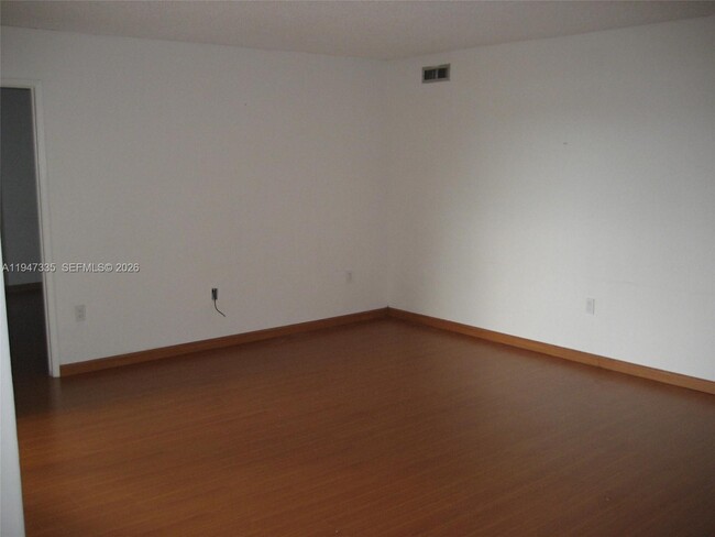 Foto del edificio - 8850 SW 123rd Ct