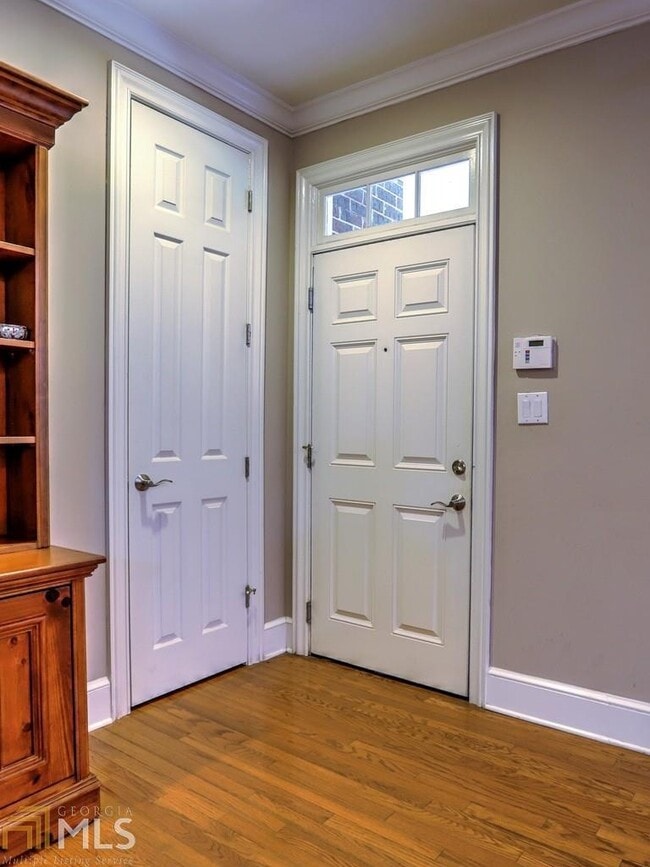 Building Photo - 4805 Ivy Ridge Dr SE