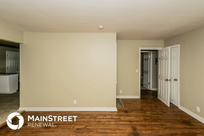 Building Photo - 229 Chickasaw Dr