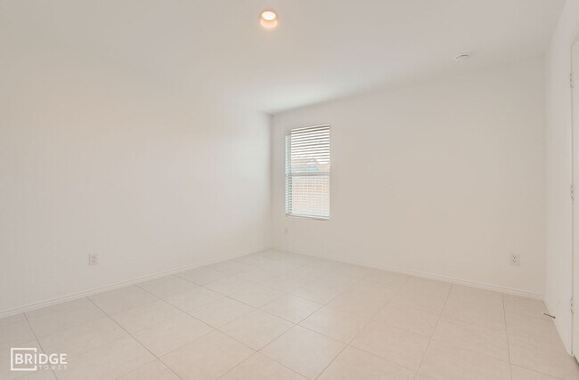 Foto del edificio - 305 Dry Cyn Wy