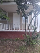 Building Photo - 840 Orville Ave