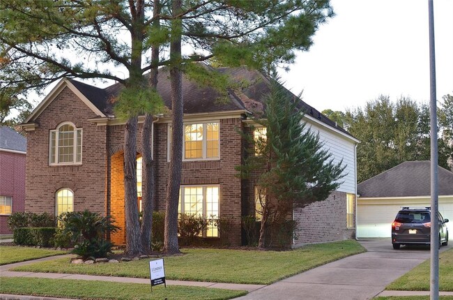 Building Photo - 11406 Lakewood Cove