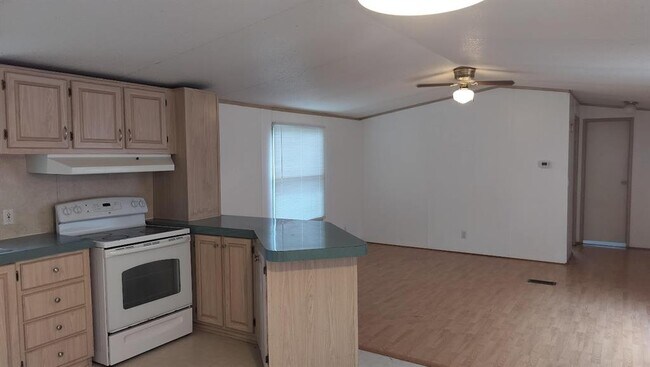 Foto del edificio - 305 Woods Ln