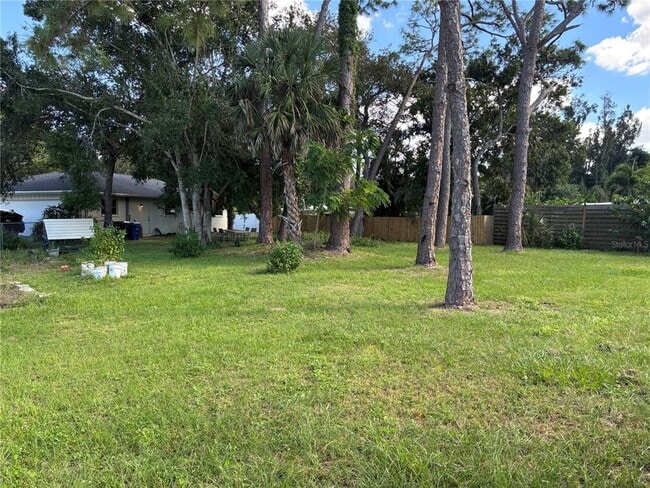 Building Photo - 2866 E Rainbow Cir