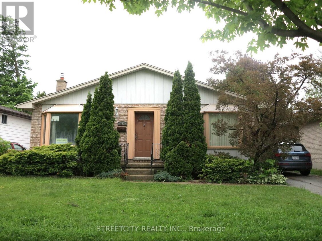 Photo principale - 452 Castlegrove Blvd