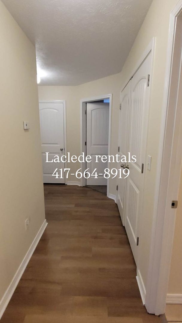 Foto del edificio - 742 Hogan Dr