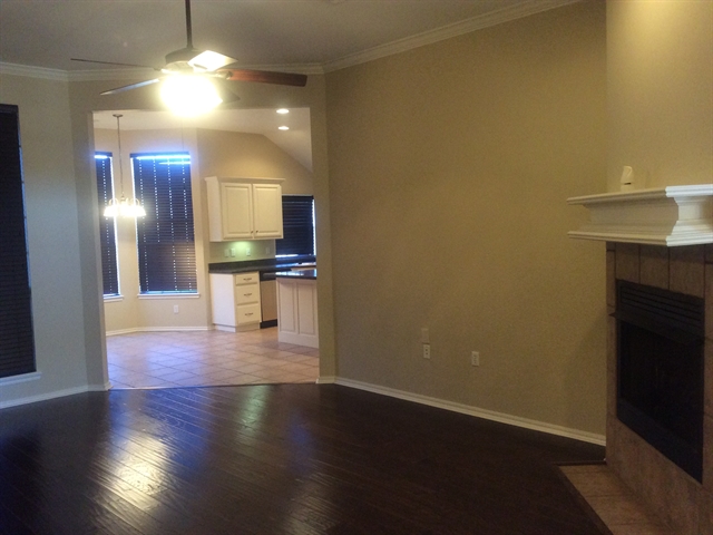 Building Photo - 605 Kelsi Dr