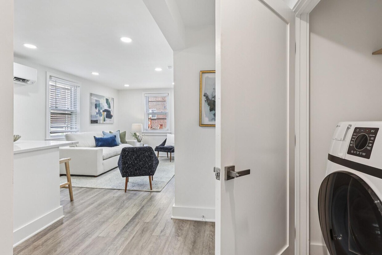 Foto principal - 2331 Haverford Rd