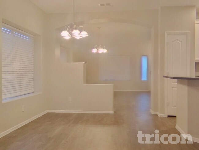 Foto del edificio - 11638 W Jackson St