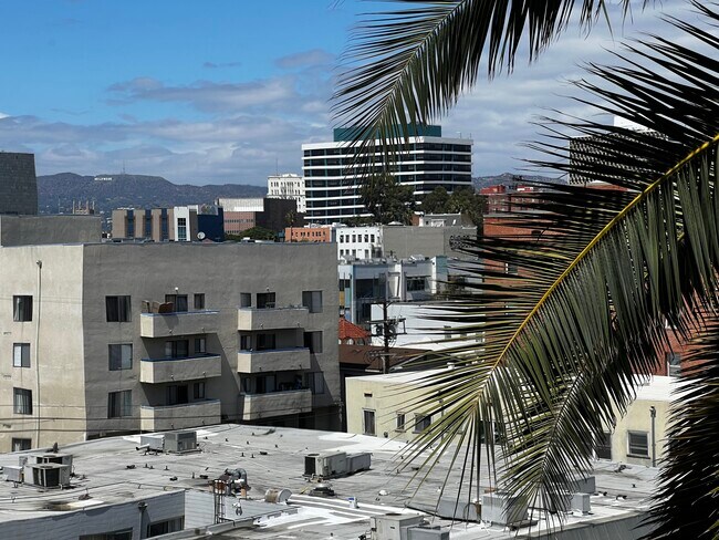 Hermosas vistas - 2121 James M Wood Blvd