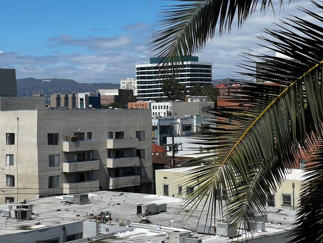 Beautiful views - 2121 James M Wood Blvd