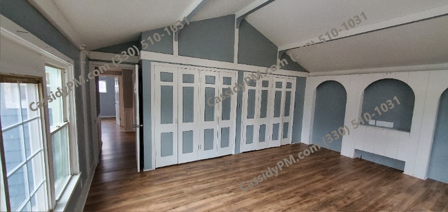 Building Photo - 846 Minota Ave