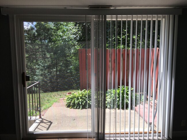 Foto del edificio - 3517 Kenbrooke Ct