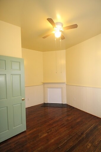Interior Photo - (542 E Huntingdon St.)