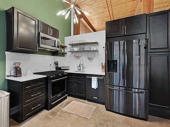 Foto del edificio - 170 Boulevard SE