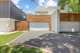 Building Photo - 4411 Roseland Ave