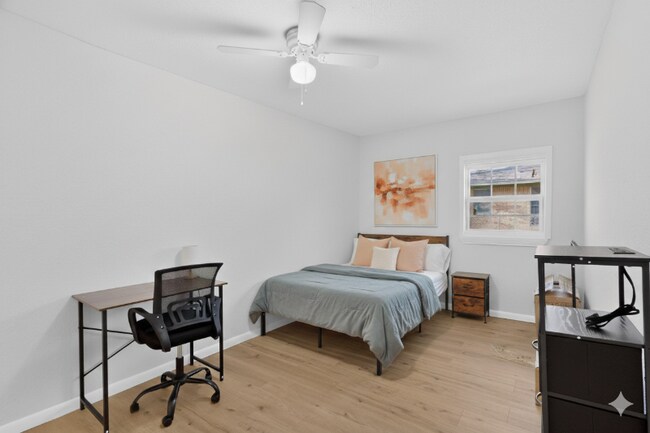 Building Photo - 404 Nottingham Dr