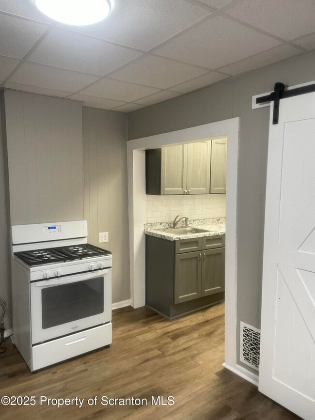 Foto del edificio - 2303 Boulevard Ave