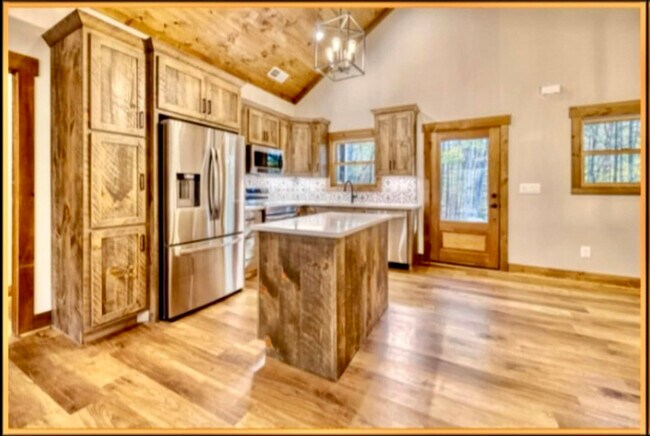 Foto del edificio - 224 E Ridge Ln