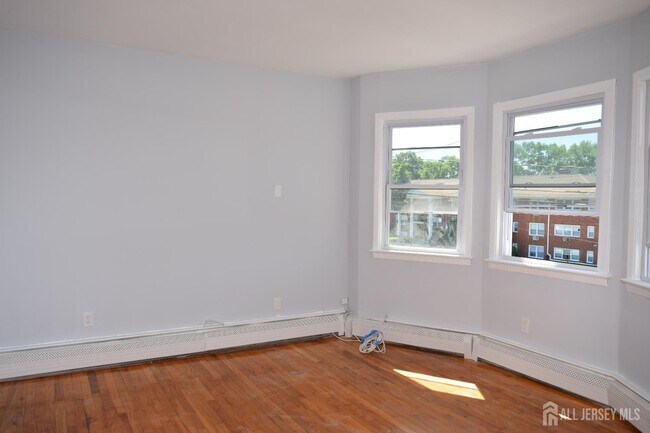 Foto del edificio - 235 E Westfield Ave