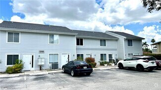 Building Photo - 13160 Kings Point Dr