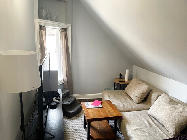 Foto del edificio - 2824 N Ridgeway Ave