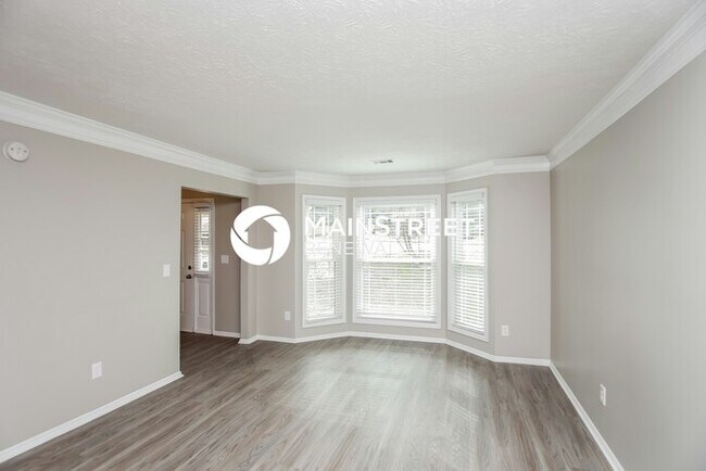 Foto del edificio - 4 Bedroom Pet-Friendly Home in Kennesaw, G...