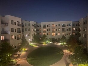 Building Photo - 2132 City Gate Ln
