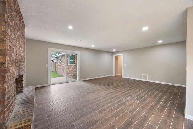 Building Photo - 4814 W Beautiful Ln