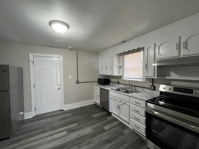 Foto del edificio - Charming 2 Bedroom / 1 Bath Home in Joelto...