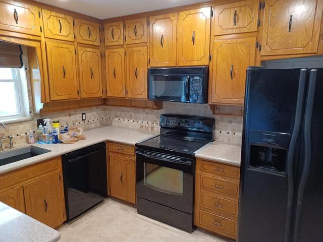 Building Photo - 2800 Meadow Creek